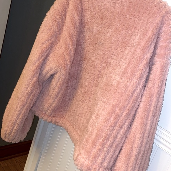 Super Soft Pink Blush Fuzzy Jacket shirt - Picture 5 of 6